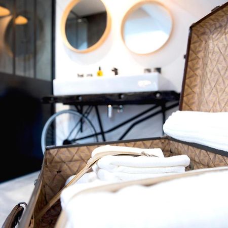 La Petite Valise Hotel Ploudalmézeau Kültér fotó