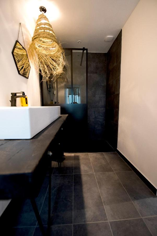 La Petite Valise Hotel Ploudalmézeau Kültér fotó