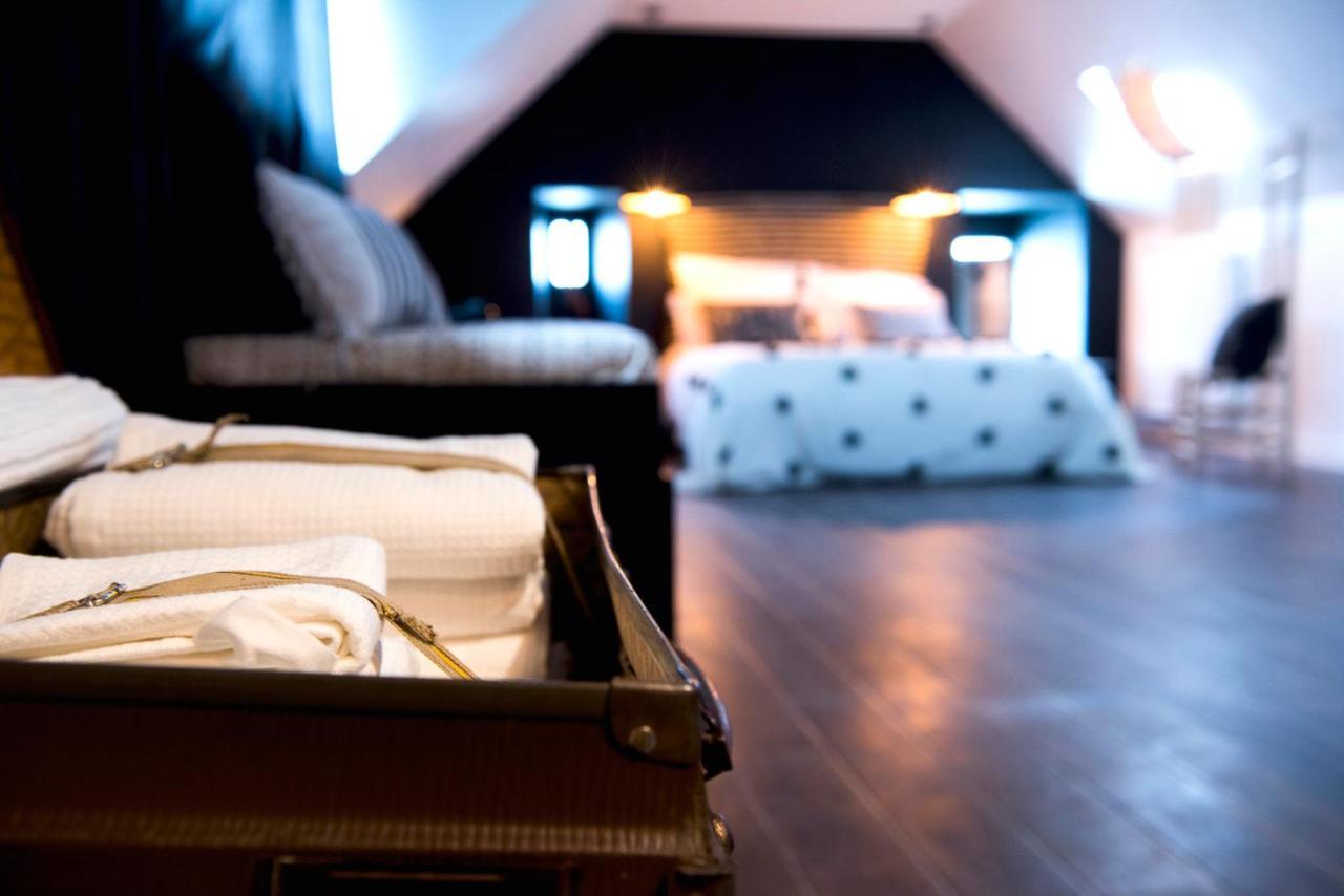 La Petite Valise Hotel Ploudalmézeau Kültér fotó